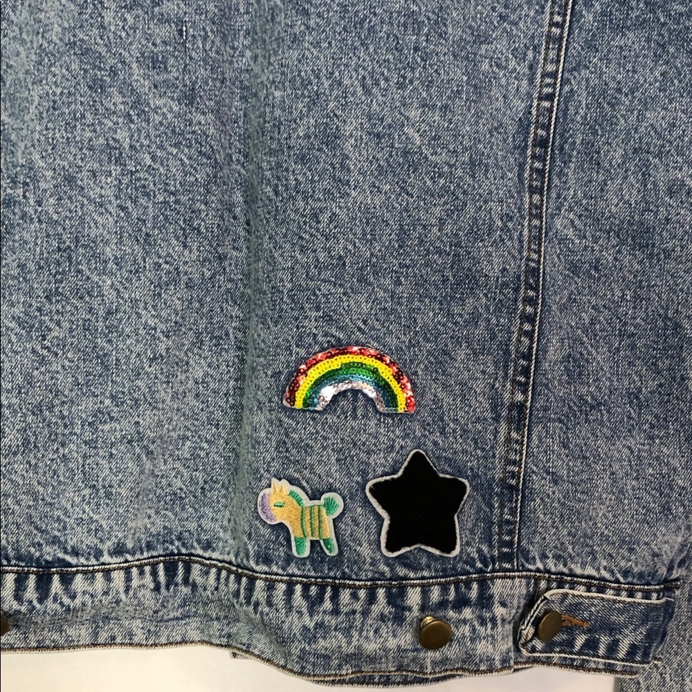 Honey Punch Blue Denim Jacket w/ Various Patches Size S - Picture 7 of 12